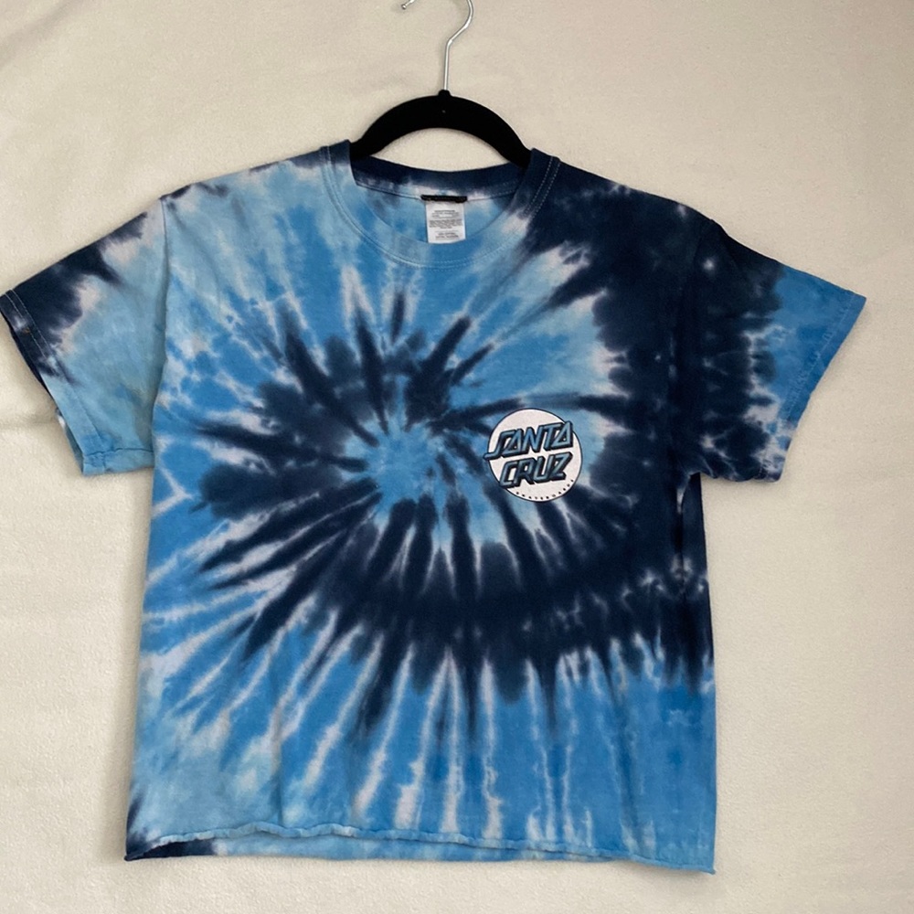 Cropped Santa Cruz Tie Dye shirt